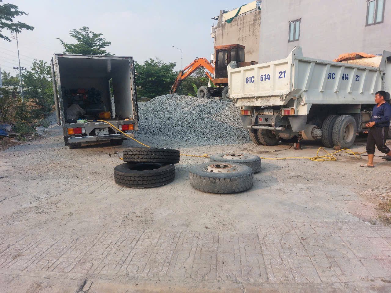 Vá Lốp Xe Lưu Động 24/24 Đường Mỹ Phước Tân Vạn